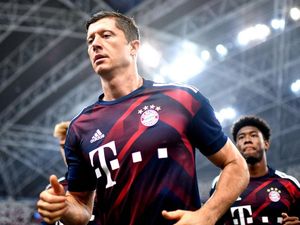 Lewandowski Mengeluh Tak Punya Pelapis, Ini Tanggapan Rummenigge