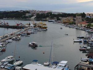 Video: ini Kota yang Warganya Kerja Cuma 3 Hari Seminggu