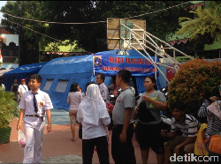 SMPN 26 Jakarta Izinkan Siswa Korban Kebakaran Tetap Sekolah