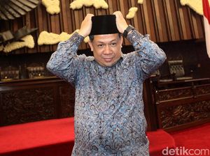Fahri Hamzah Ceritakan Kedekatannya dengan Mendiang AM Fatwa Fahri Hamzah Ceritakan Kedekatannya dengan Mendiang AM Fatwa