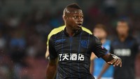 Jean Michael Seri. Agen gelandang Nice tersebut kabarnya sedang berada di Barcelona untuk menuntaskan transfer kliennya. (Foto: Francesco Pecoraro/Getty Images)