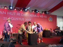 Akui Peran Pembangunan Nasional, Kemlu Luncurkan Kartu Diaspora