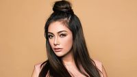 Foto: Gaya Bumil Cantik Celine Evangelista yang Bikin Stefan William Terpana