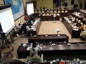 Ditanya DPR soal Johanes Marliem, Kemendagri: e-KTP Tak Ada Masalah Ditanya DPR soal Johanes Marliem, Kemendagri: e-KTP Tak Ada Masalah