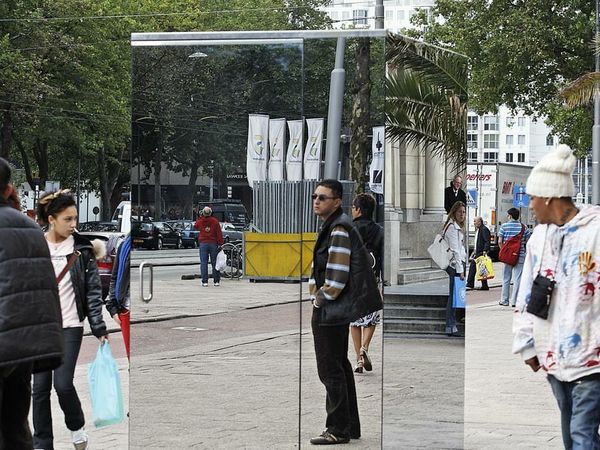 7 Toilet Unik di Penjuru Dunia, Berani Coba?