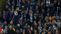 Keputusan Rooney untuk mundur itu boleh dibilang mengejutkan karena dia baru saja terlahir kembali bersama Everton. Buktinya, dua gol dalam dua laga Liga Inggris. (Foto: Phil Noble/Reuters)