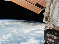 25 Tahun Stasiun Luar Angkasa Terus Dihuni, Dihancurkan 5 Tahun Lagi 25 Tahun Stasiun Luar Angkasa Terus Dihuni, Dihancurkan 5 Tahun Lagi