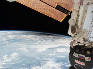 25 Tahun Stasiun Luar Angkasa Terus Dihuni, Dihancurkan 5 Tahun Lagi 25 Tahun Stasiun Luar Angkasa Terus Dihuni, Dihancurkan 5 Tahun Lagi