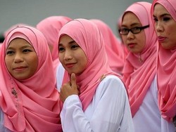 Muslimah Malaysia Jadi Sasaran Serangan Brutal di Medsos