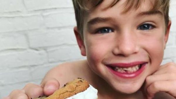 Foto: Lucu Banget! Ekspresi Anak-anak yang Giginya Baru Copot