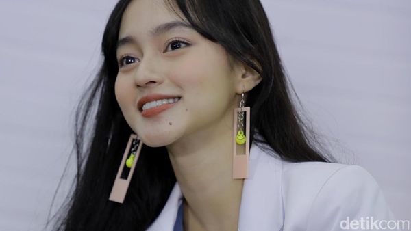 Keren! Ini 5 Dokter yang Juga Sukses di Dunia Entertainment