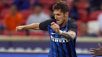 Stevan Jovetic. Balik ke Inter dari masa peminjaman di Sevilla, Jovetic tampak jadi surplus. Kini Jovetic kabarnya menantikan Sevilla meminangnya secara permanen. (Foto: Stanley Chou/Getty Images for ICC)