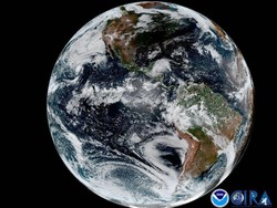 Penampakan Bumi Bulat Dilanda Gerhana Matahari