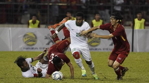 Selain itu, Timnas Indonesia juga bisa berharap ada pemenang di laga Vietnam vs Thailand. Bila itu yang terjadi, maka Indonesia cukup menang 1-0 atas Kamboja.