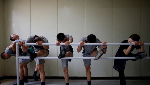 Saat Tentara Korea Selatan Menari Balet