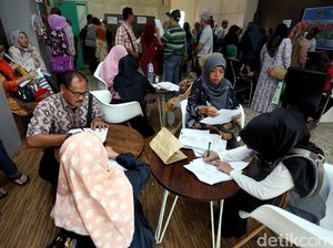 Foto: Pelapor Korban First Travel di Bareskrim Makin Banyak