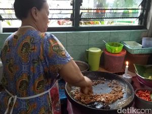 Ini Cobek Rujak Cingur Genteng Durasim yang Berusia 74 Tahun