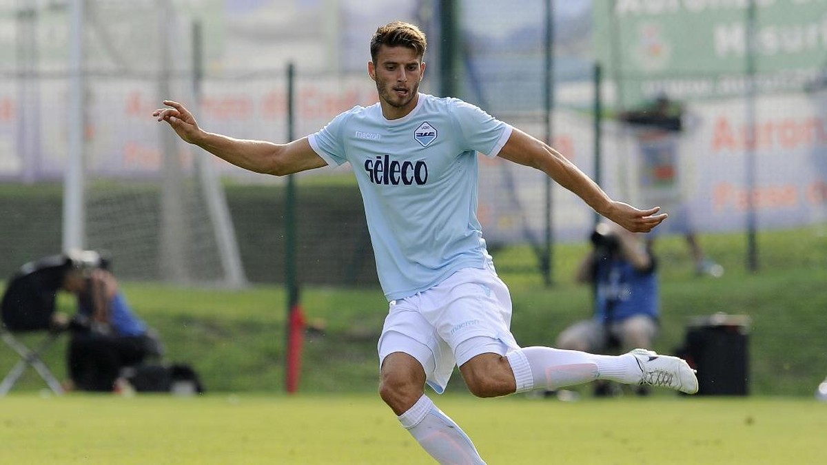 Bek Baru Southampton Wesley Hoedt (Marco Rosi/Getty Images)