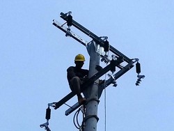 Jokowi Penuhi Janjinya ke Anak SD Enrekang yang Minta Listrik