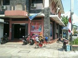 Agen First Travel Yogya Hanya Numpang di Sebuah Studio Foto