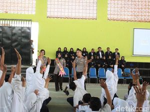 Polwan di Jember Ajak Pelajar Jaga Pergaulan Hindari Narkoba