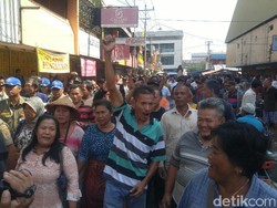 Shalawat dari Pedagang Iringi Eksekusi Pasar Kanjengan Semarang