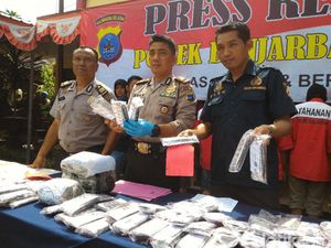 Miliki 7.558 Butir Obat Keras, Perempuan Paruh Baya Ditangkap