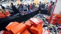 Terungkap Alasan Pabrik Sepatu Nike cs Cabut dari Tangerang Terungkap Alasan Pabrik Sepatu Nike cs Cabut dari Tangerang