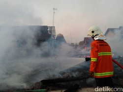 Lima Bangunan Rumah di Rembang Hangus Terbakar