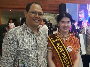 Ini 2 Buku Audrey Yu, Si Jenius yang Viral karena Terseret Jokowi Ini 2 Buku Audrey Yu, Si Jenius yang Viral karena Terseret Jokowi