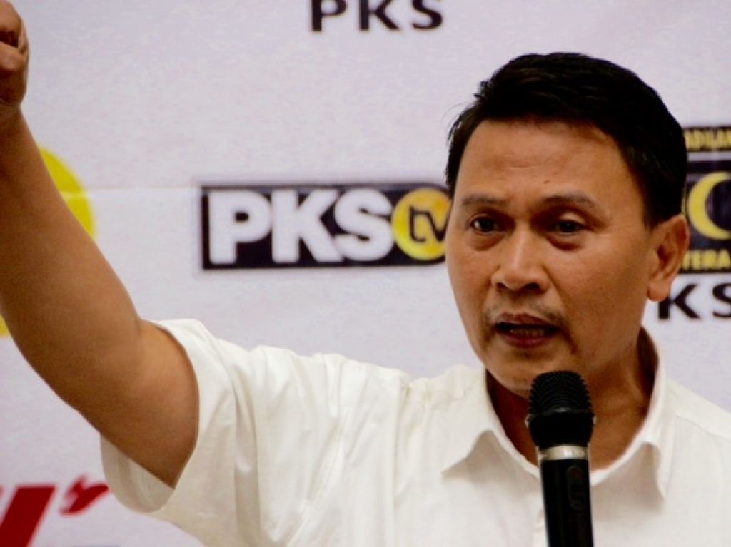 Suarakan Ganti Presiden, Politikus PKS Bicara Istana Pasir Jokowi Suarakan Ganti Presiden, Politikus PKS Bicara Istana Pasir Jokowi
