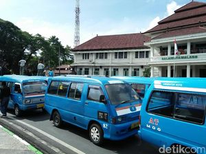Organda Malang Sesalkan MA Cabut Aturan Taksi Online Organda Malang Sesalkan MA Cabut Aturan Taksi Online