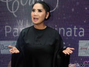 Chord dan Lirik Lagu September Ceria dari Diva Vina Panduwinata