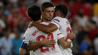 Sevilla (Spanyol) mengatasi perlawanan sengit Istanbul Basaksehir (Turki) dengan agregat 4-3. Kedua tim bermain seri 2-2 di leg kedua. Foto: Jon Nazca/Reuters