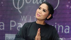 Siap-siap! Vina Panduwinata Gelar Konser Tunggal