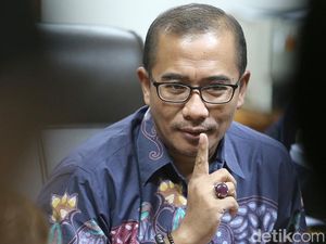 Komisioner KPU Hasyim Asyari Mengaku Dipanggil KPK Jumat Besok