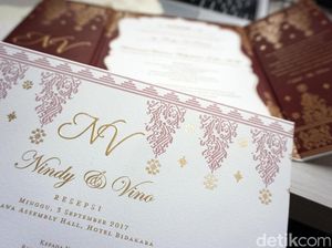 Istimewa! Undangan Nikahan Anak Buwas Berbahan Impor