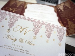 Istimewa! Undangan Nikahan Anak Buwas Berbahan Impor