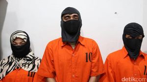 Foto: Ropi-Sri Rahayu, Eks Kekasih Koordinator Grup Saracen