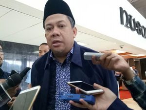Marak Hakim Kena OTT, Fahri Hamzah: Evaluasi Mental Mereka Marak Hakim Kena OTT, Fahri Hamzah: Evaluasi Mental Mereka