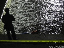 Pencarian 2 Korban Hanyut di Sungai Cimanuk Dihentikan Sementara