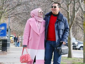 Posting Foto Glamor, Bos First Travel Dipandang Sakit Jiwa