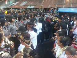 Masyarakat Sunda Wiwitan Gagalkan Eksekusi Tanah Adat di Kuningan