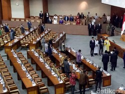 DPR Lantik Wasekjen PD Putu Supadma Pengganti Putu Sudiartana