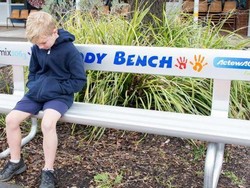 Murid Laki-laki di SD Australia Alami Masalah Emosional