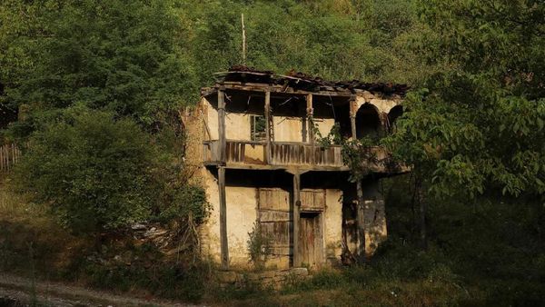 Potret Kawasan di Serbia yang Berubah Jadi Kota Hantu