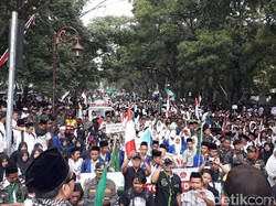 Aksi Tolak LHS, 25 Ribu Warga NU Tumpah di Jalan Slamet Riyadi Solo