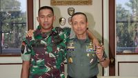Foto: 2 Babinsa Viral Bertemu Jenderal