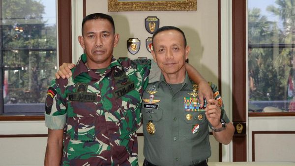 Foto: 2 Babinsa Viral Bertemu Jenderal