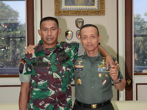 Foto: 2 Babinsa Viral Bertemu Jenderal Foto: 2 Babinsa Viral Bertemu Jenderal